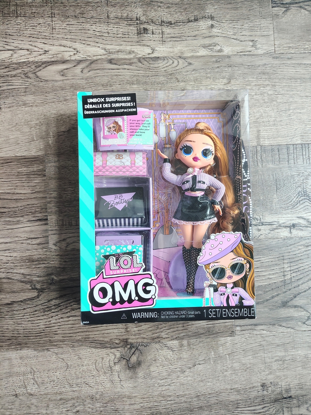 L.O.L. Surprise! OMG Doll Fashion Set - Purple & Black